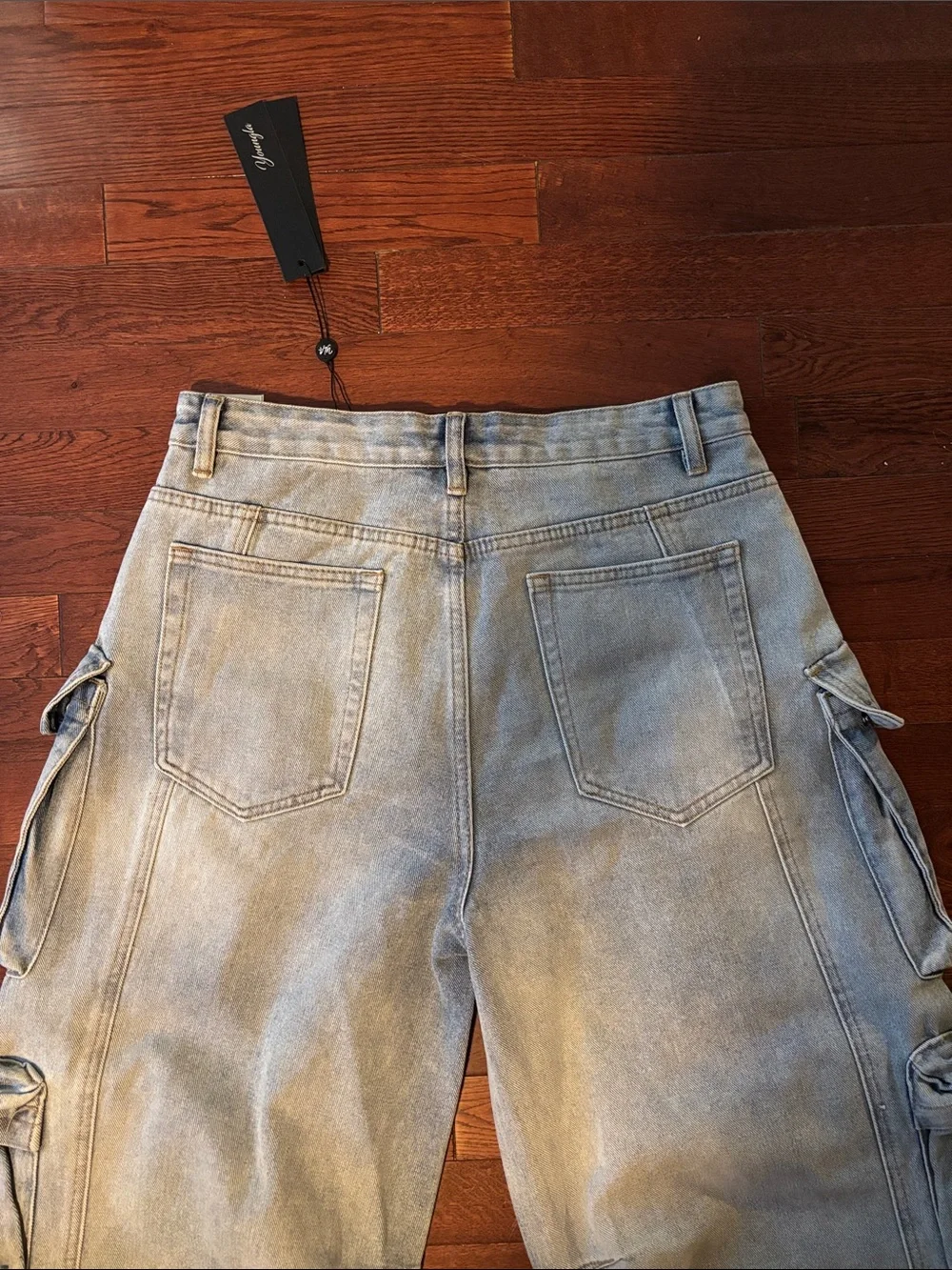 YoungLA Carry All Cargo Jeans Light Wash Size: Medium NWT